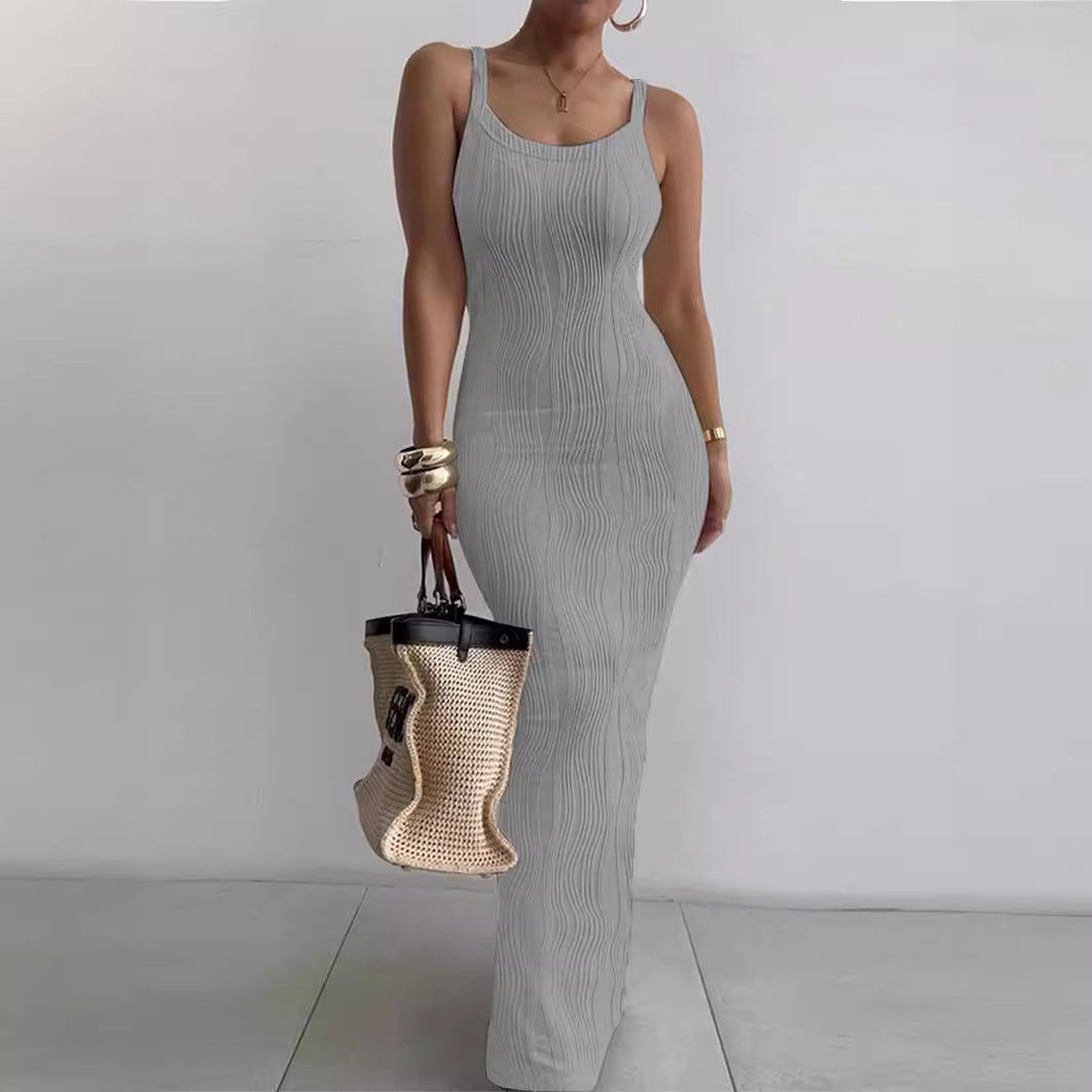 Sleeveless sheath dress