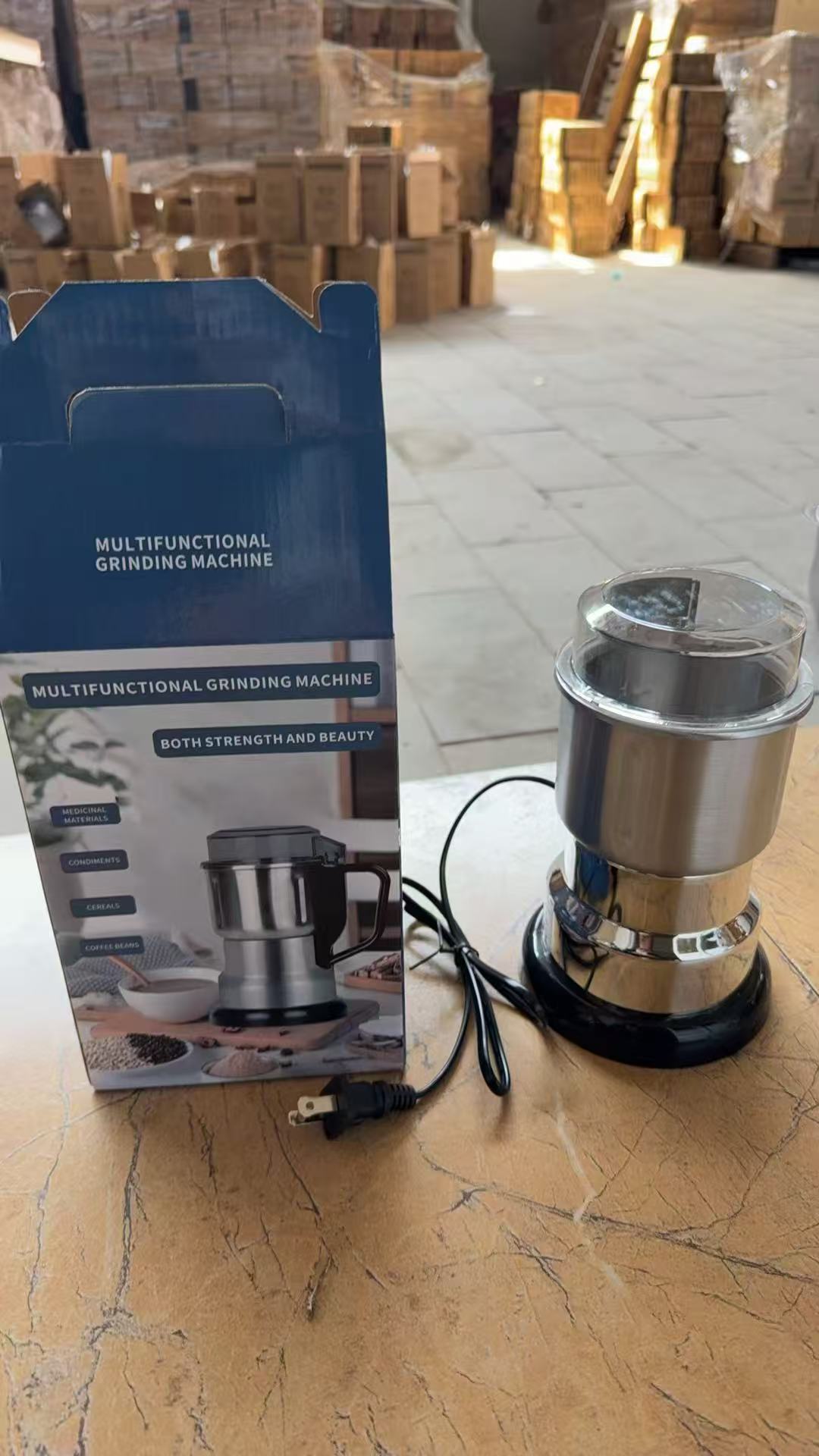 Home-use coffee bean, grain, and spice grinder