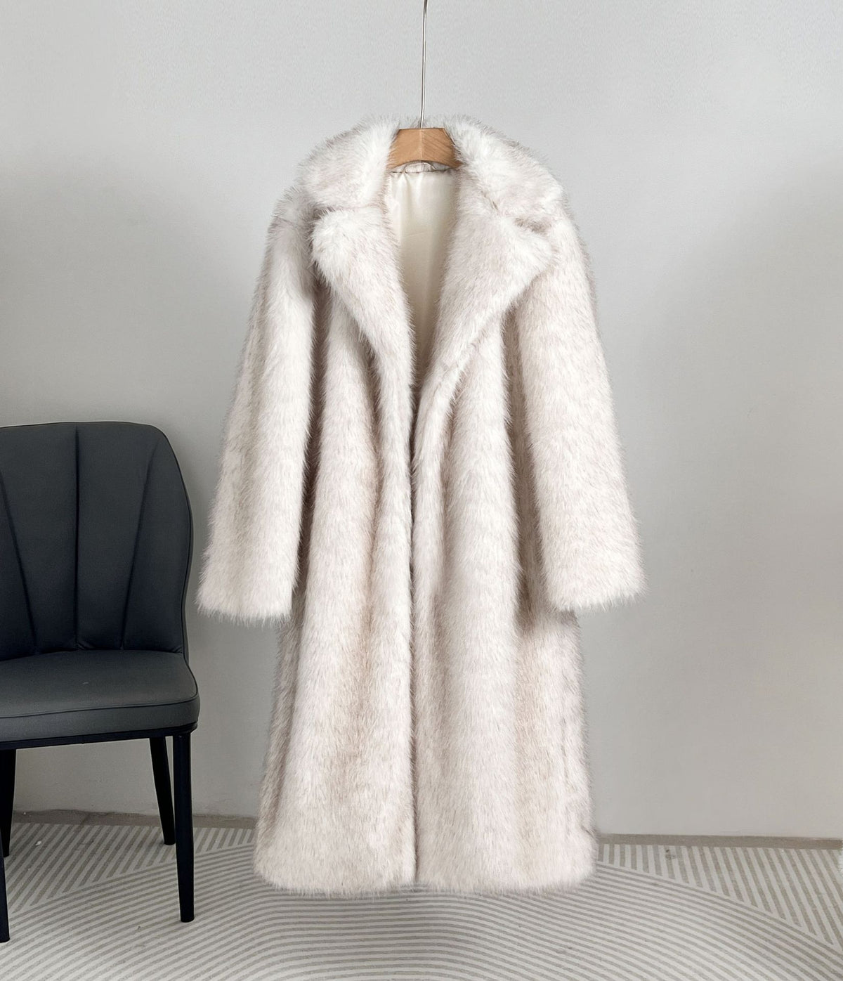 Women's Long Lapel Faux Fur Coat
