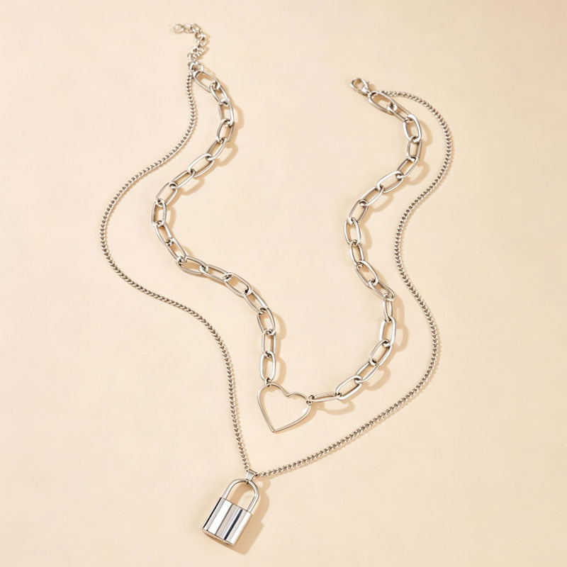 Layered clavicle necklaces