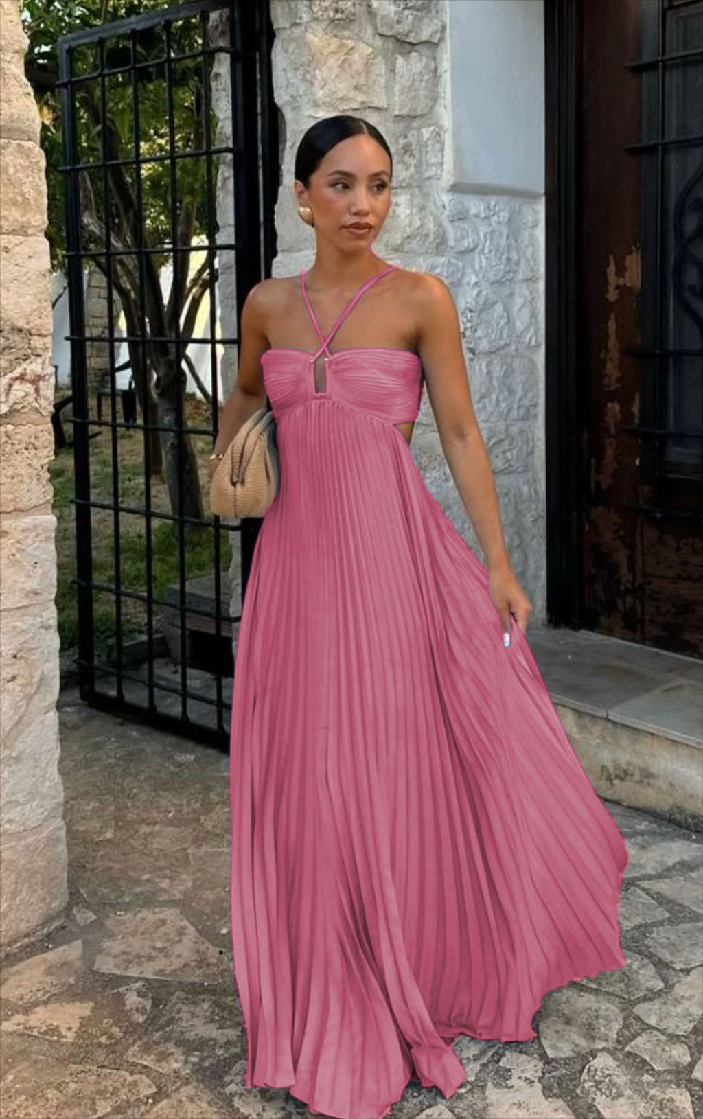 Sleeveless Pleated Halter Neck Dress