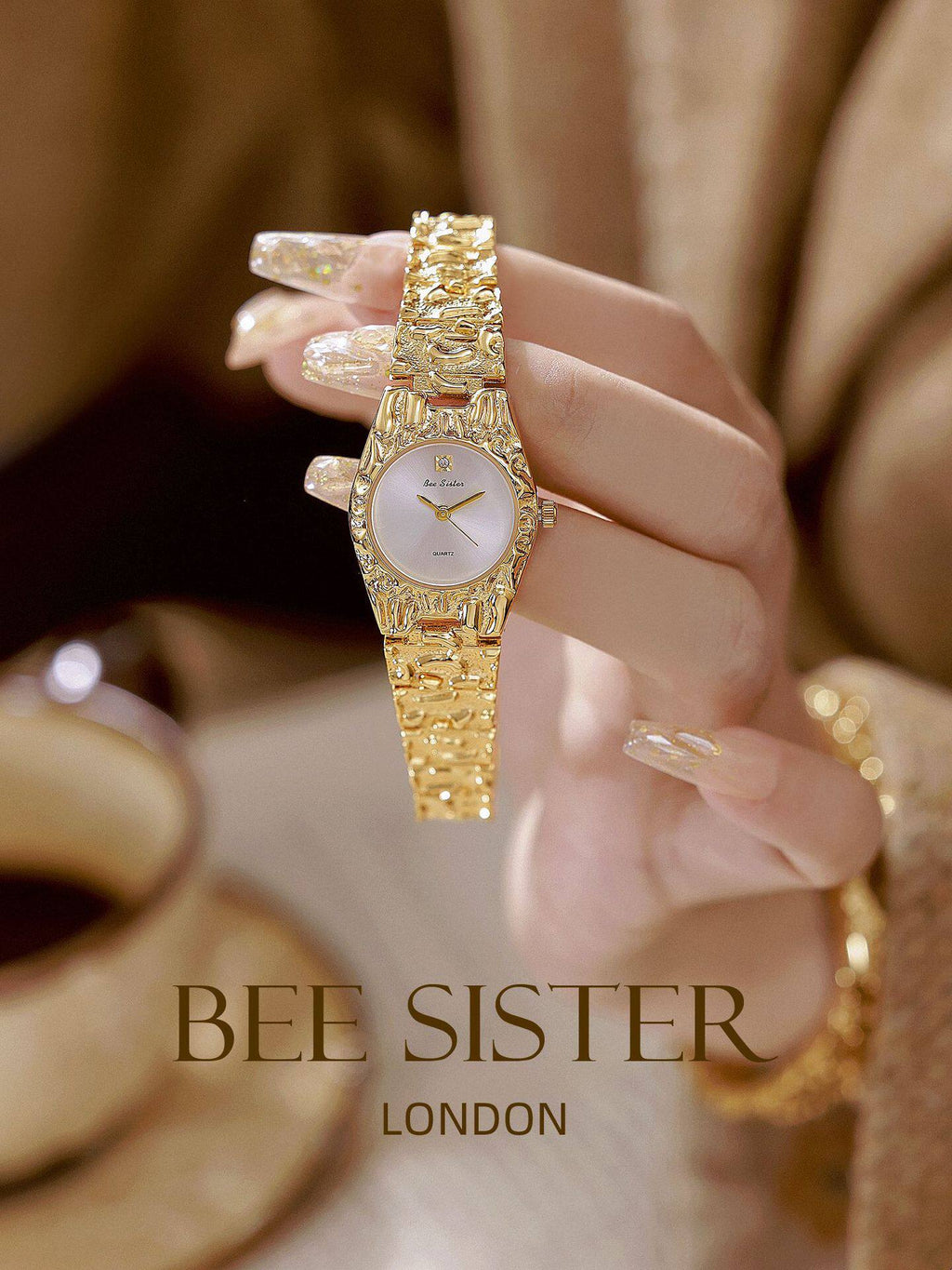 Women's Vintage Quartz Watch with Alloy Strap