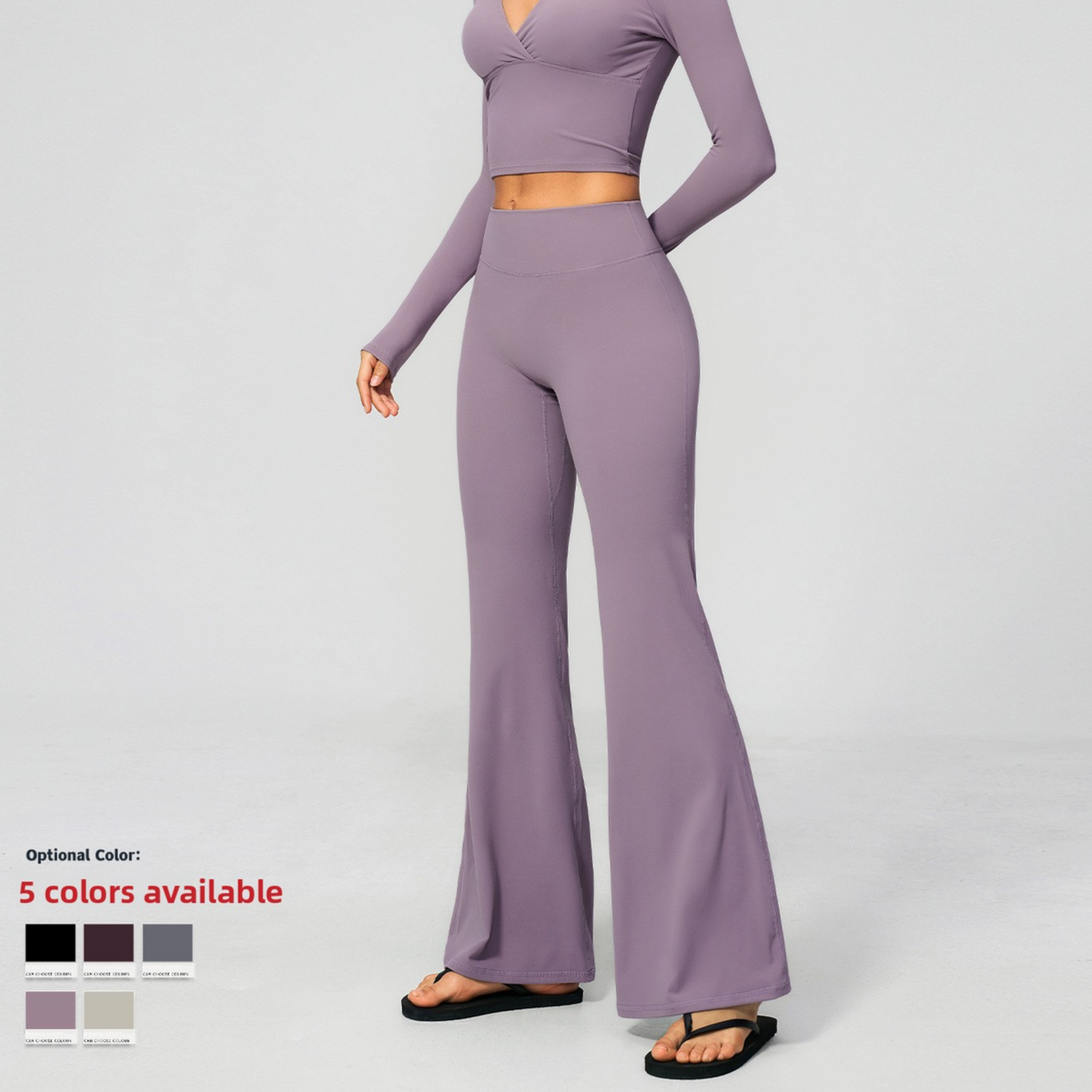 Creamy yoga pants with long sleeves and flared legs, for a sporty outfit