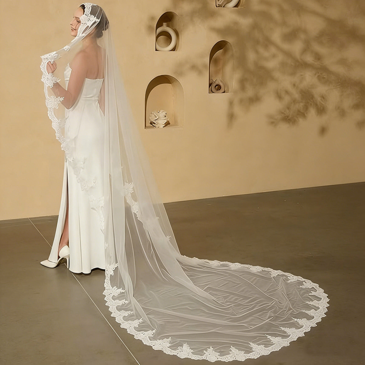 Long Single Layer Bridal Veil with Lace Trim