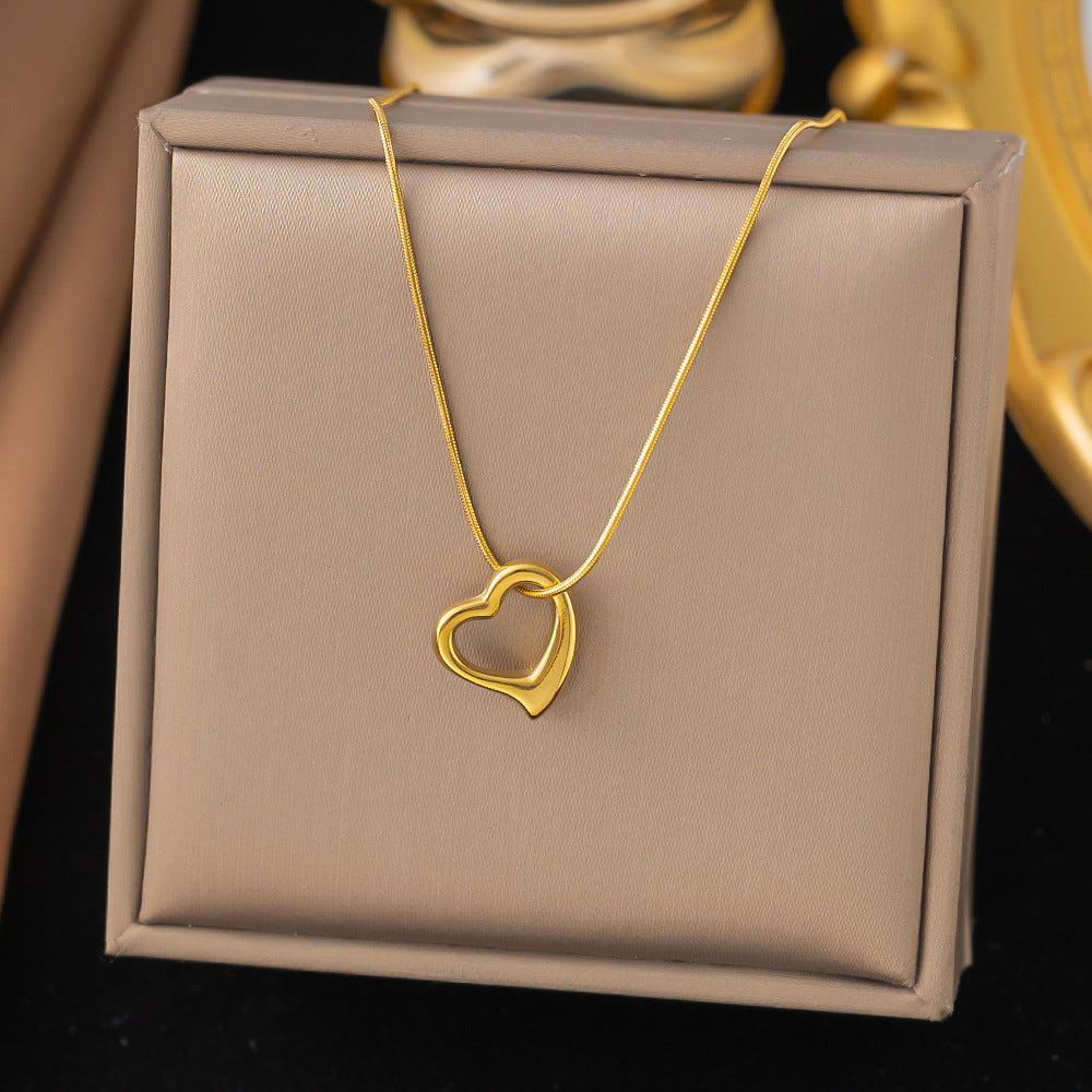 Titanium Steel Heart-Shaped Necklace for Women Fashion Heart Pendant Necklace