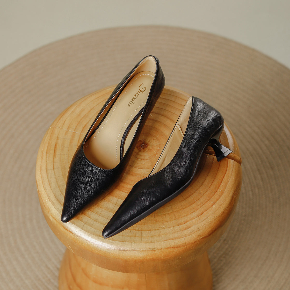 Retro Pointed Toe Pumps