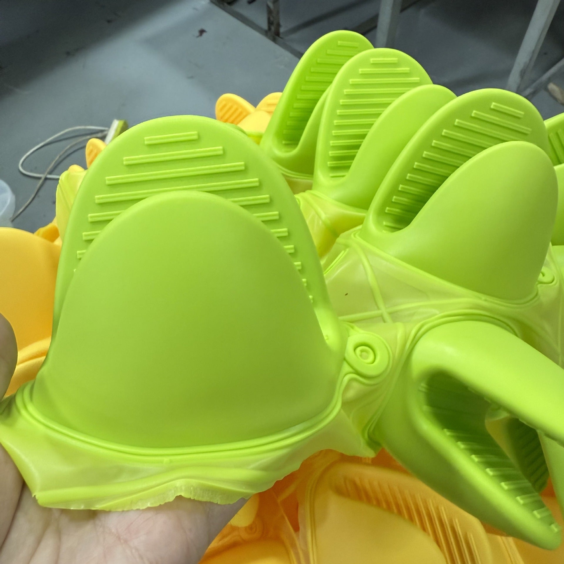 Silicone Oven Mitts Heat Resistant Gloves
