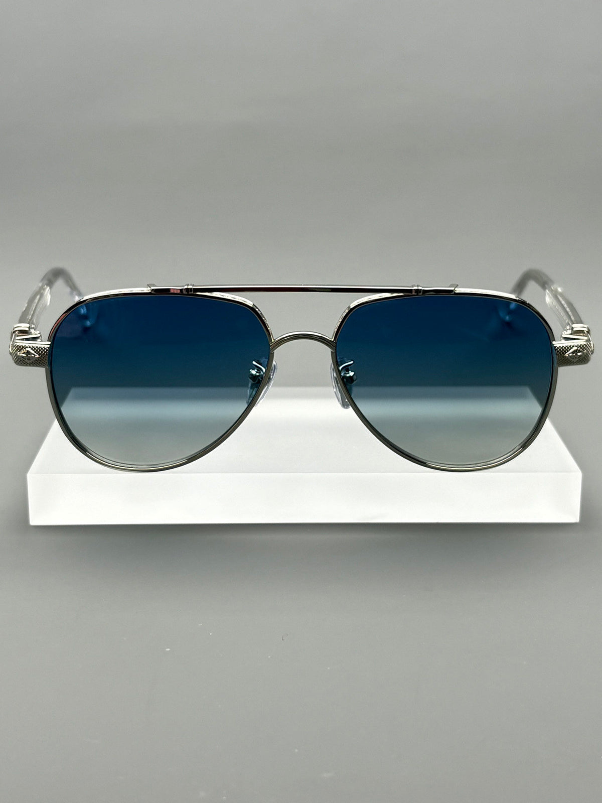 Pilot-Style Oversized Sunglasses