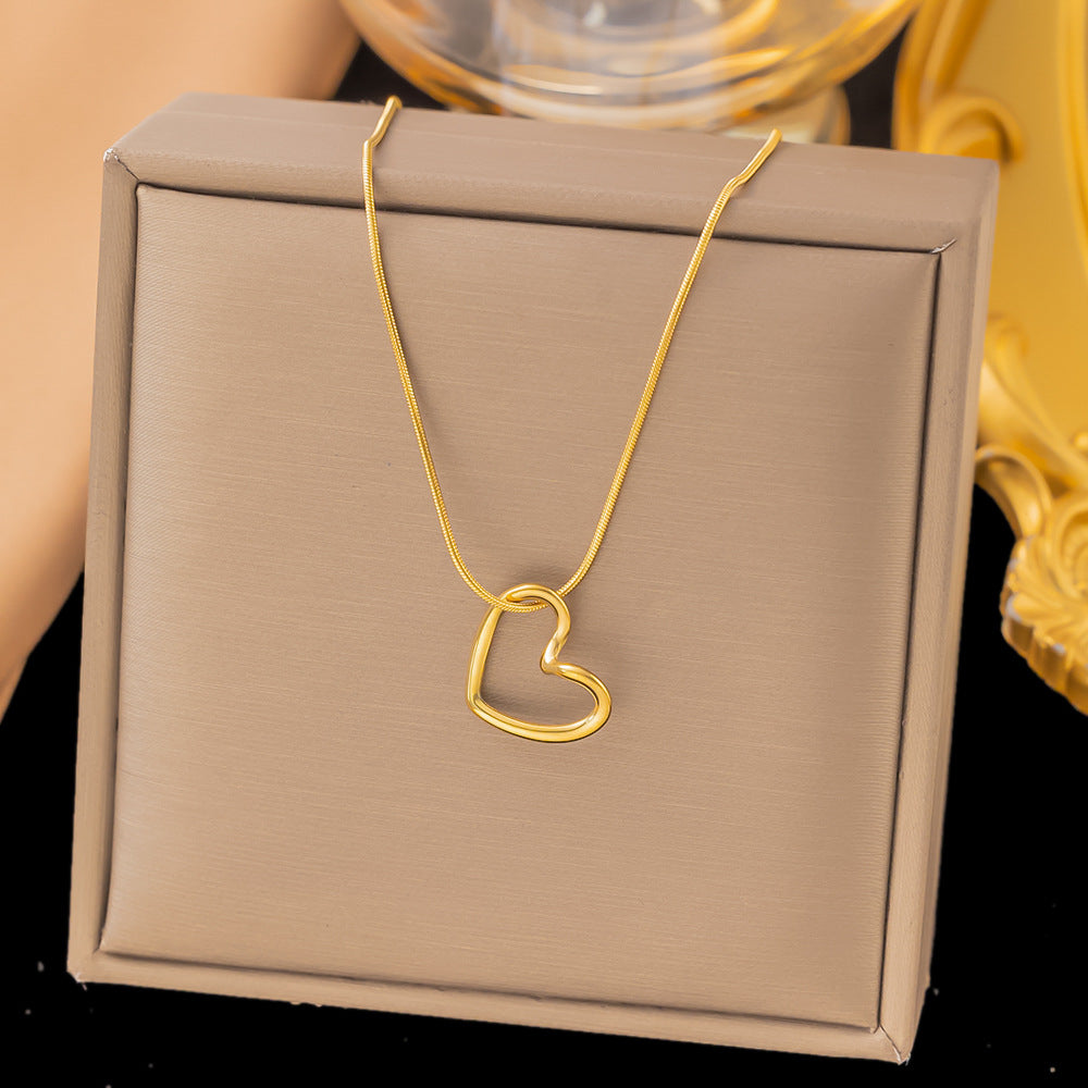Titanium Steel Heart-Shaped Necklace for Women Fashion Heart Pendant Necklace