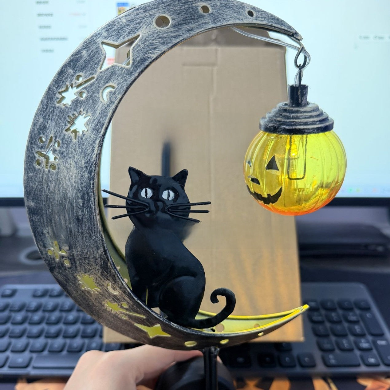 Solar Black Cat Pumpkin Stake Light