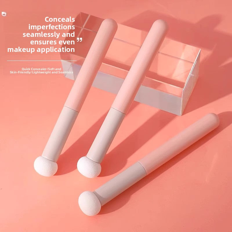 Mushroom-head concealer brush