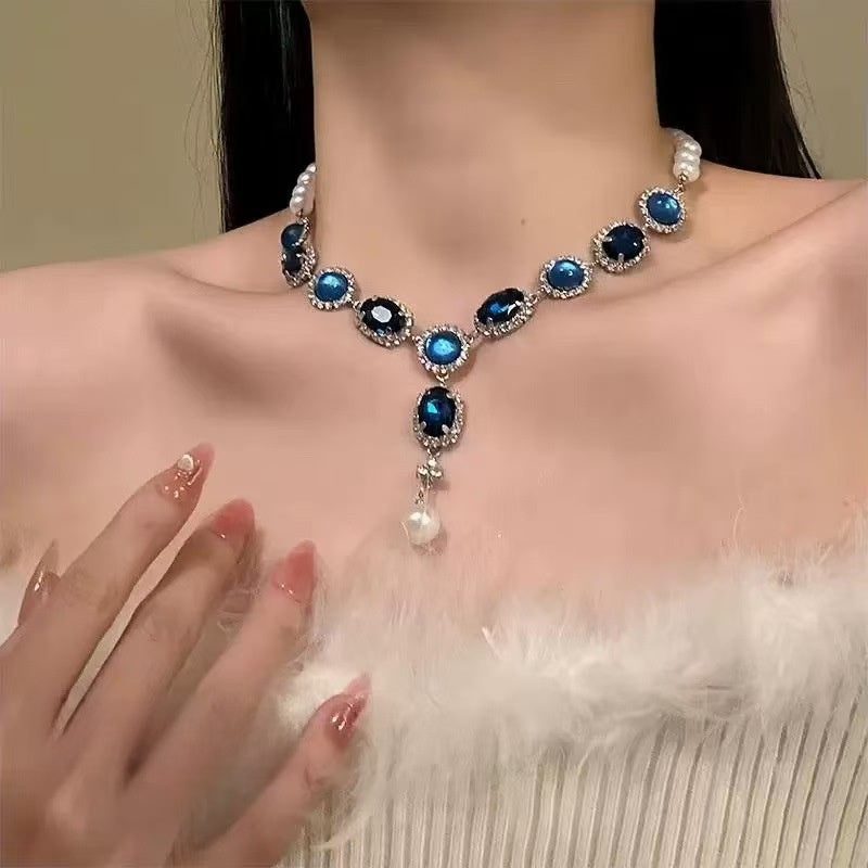 Zircon water-drop pendant with collar chain for the neck