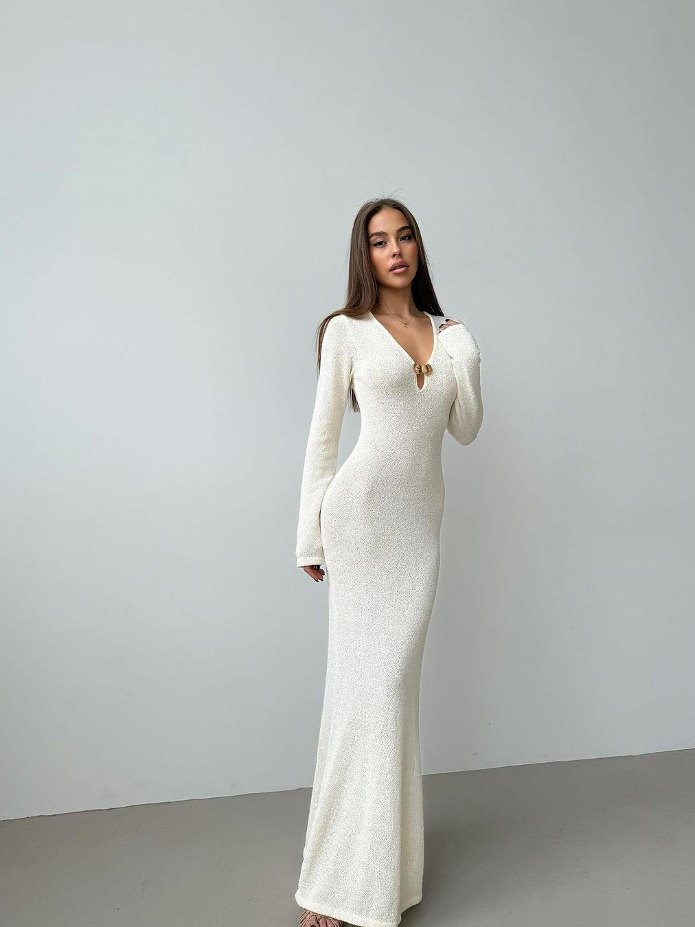 Womens Long Sleeve V-Neck Knitted Dress