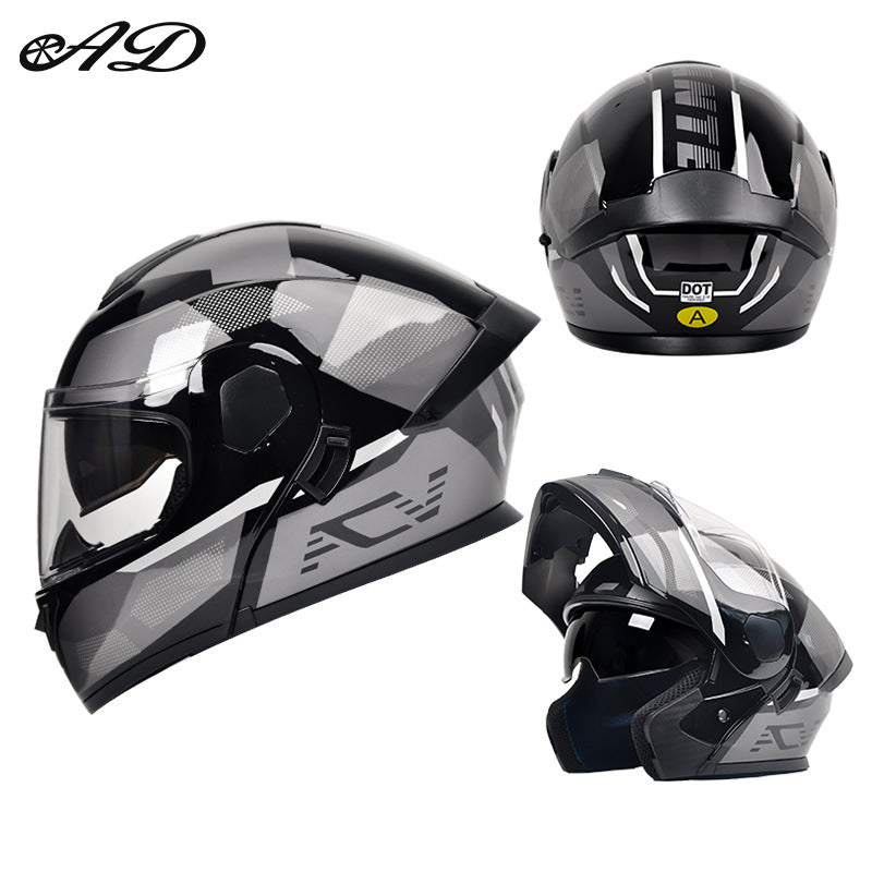 Motorcycle helmet with good ventilation in summer