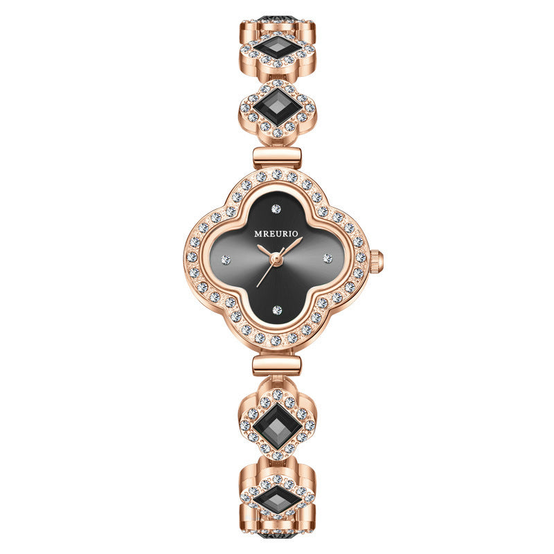 Four-leaf clover bracelet quartz watch