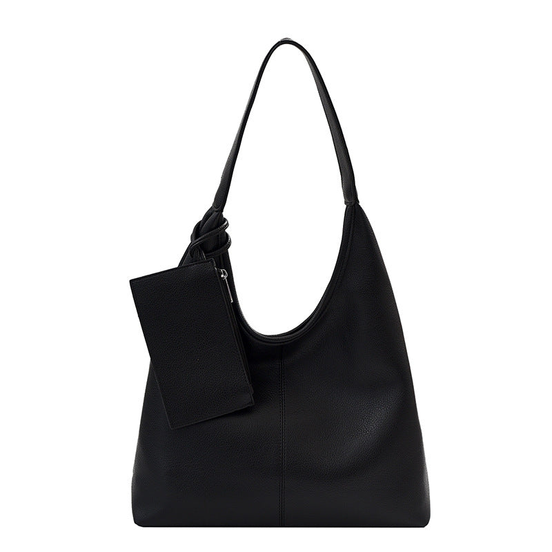 Large-capacity underarm bag