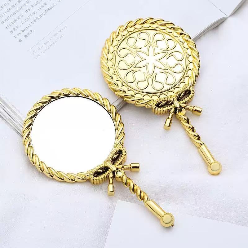 Retro Plastic Electroplated Handheld Makeup Mirror