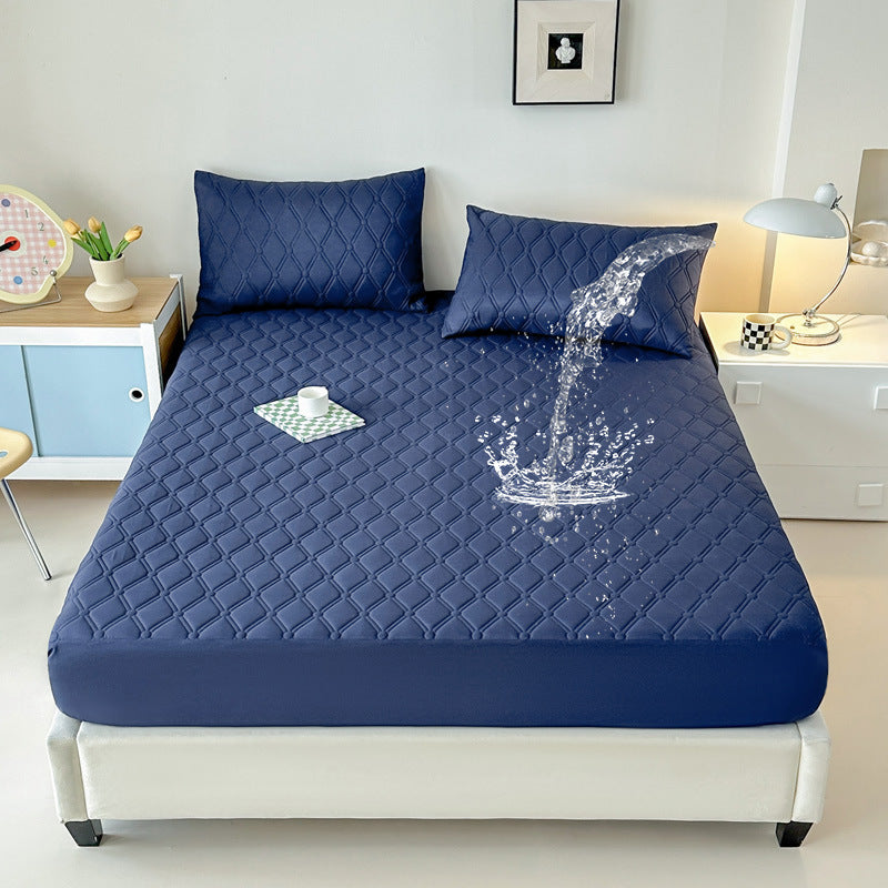 Waterproof bed cover in solid color