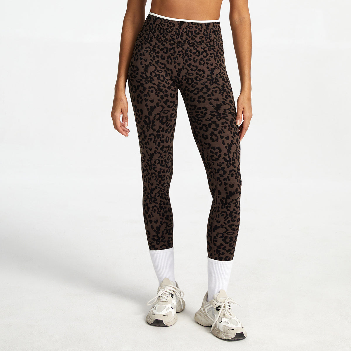 Seamless Yoga Set with Sports Bra and Leggings