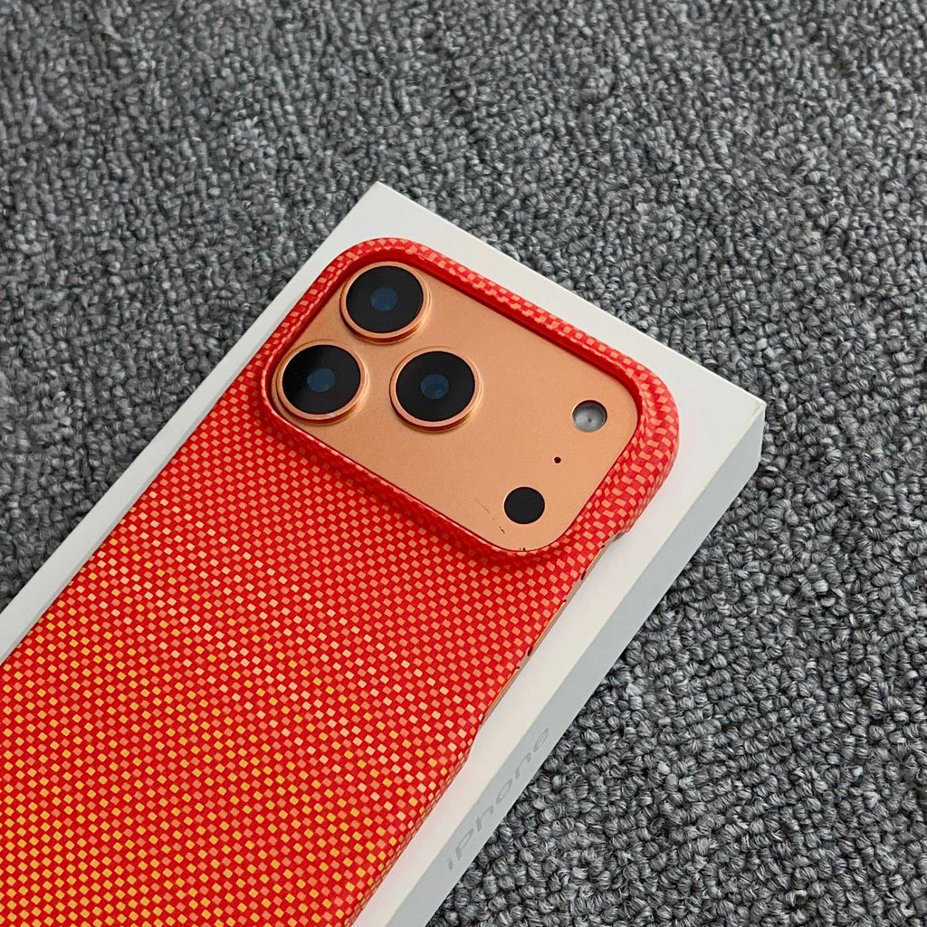 Magnetic phone case