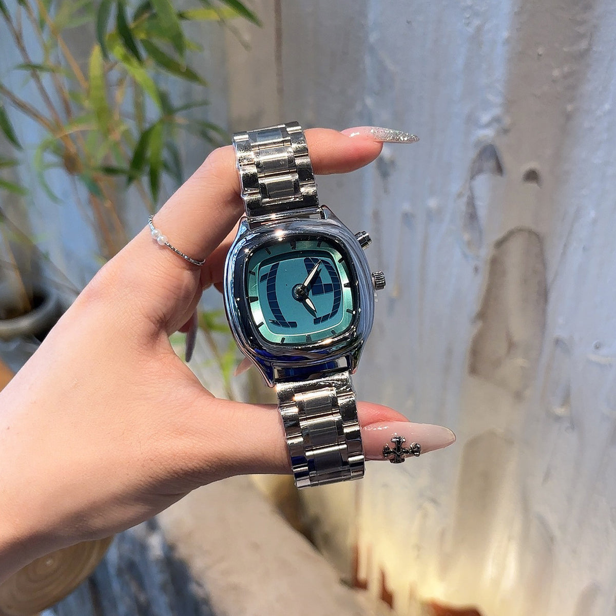 Retro Fashion Square Digital Second Display Quartz Wristwatch