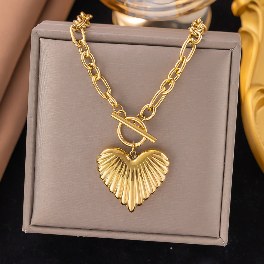Titanium Steel Heart-Shaped Necklace for Women Fashion Heart Pendant Necklace