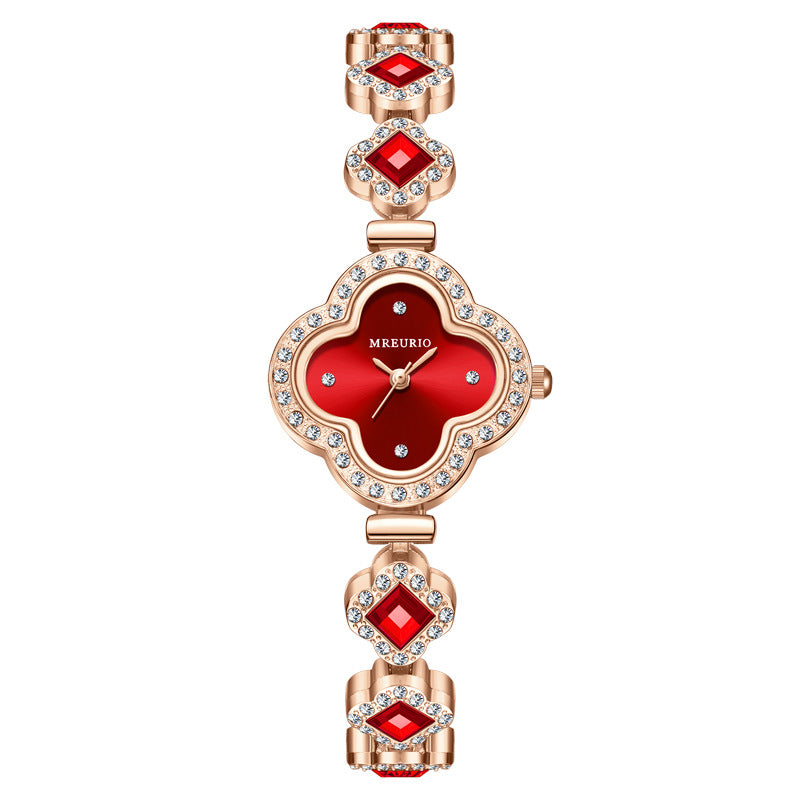 Four-leaf clover bracelet quartz watch