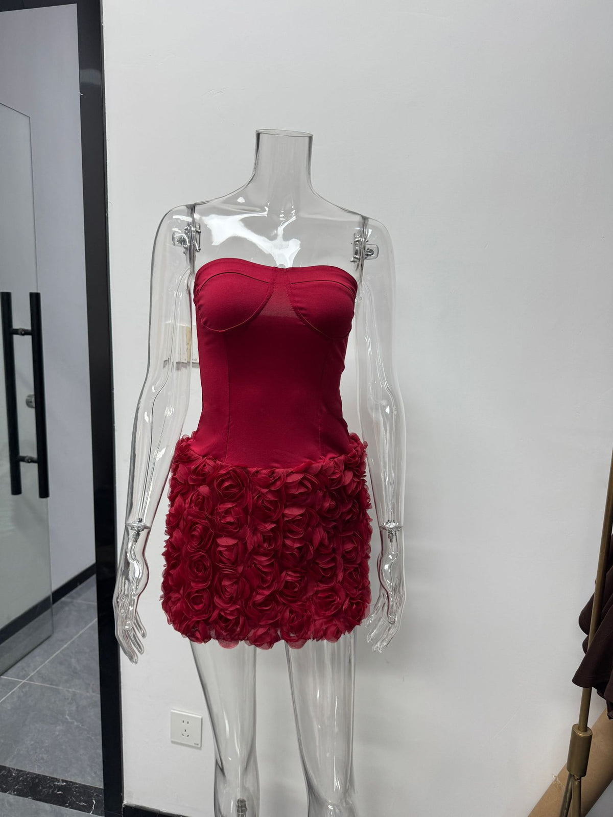 Elegant Strapless Floral Dress