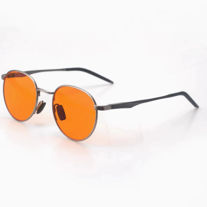 Sunglasses with Wood Grain Legs