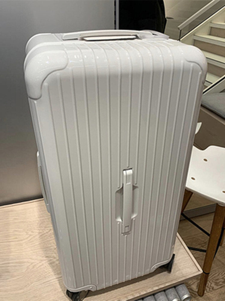 Large Capacity Travel Suitcase with Universal Wheels