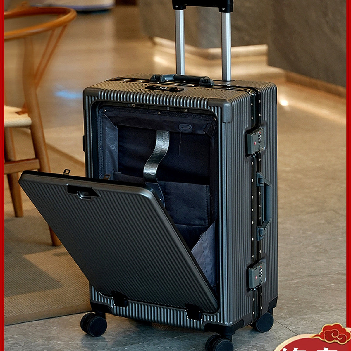 Alloy Frame Travel Luggage with USB Port