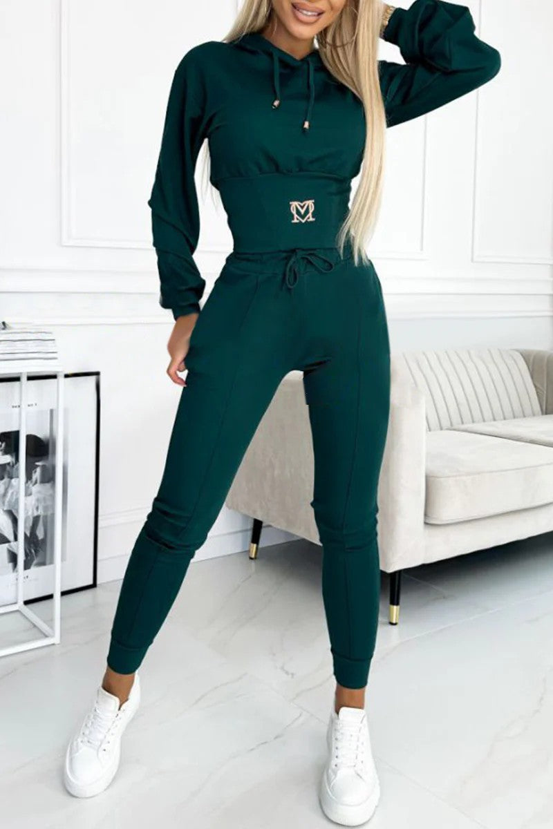 A waist-hugging garment