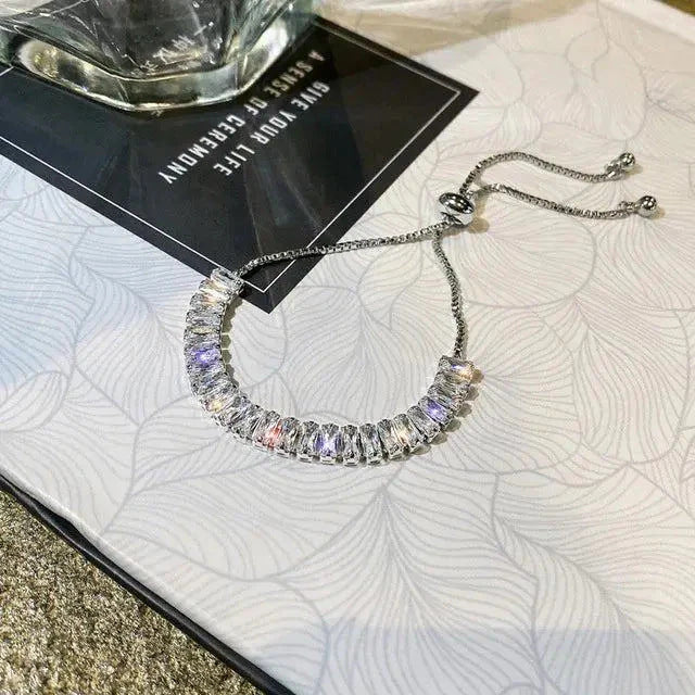 Women's Full Diamond Crescent Adjustable Bracelet Light Luxury Gold Plated