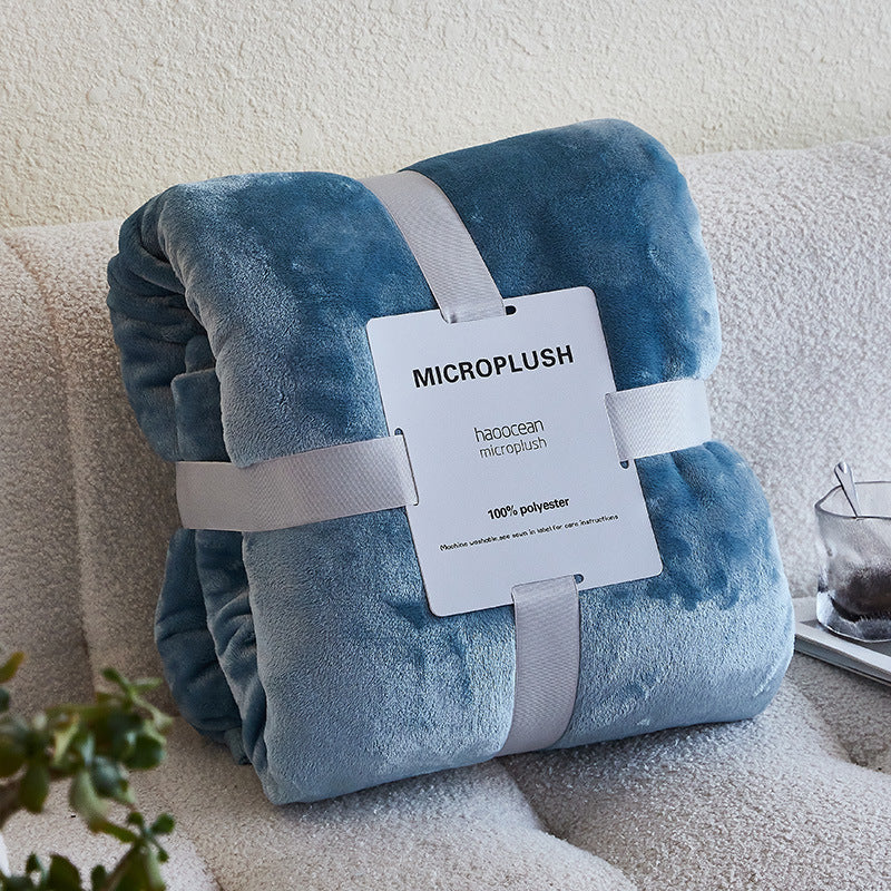 Solid-color flannel blanket