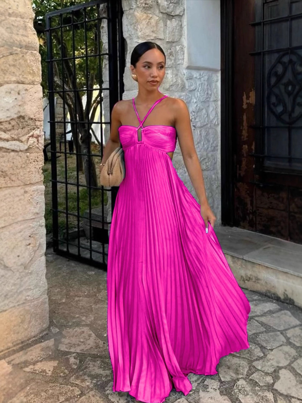 Sleeveless Pleated Halter Neck Dress