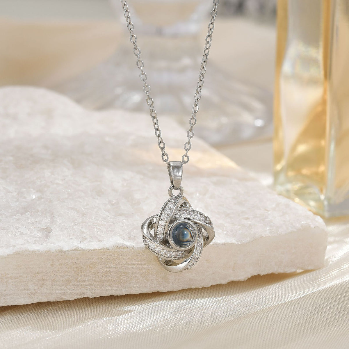 Four-Leaf Clover Diamond Projection Necklace Pendant
