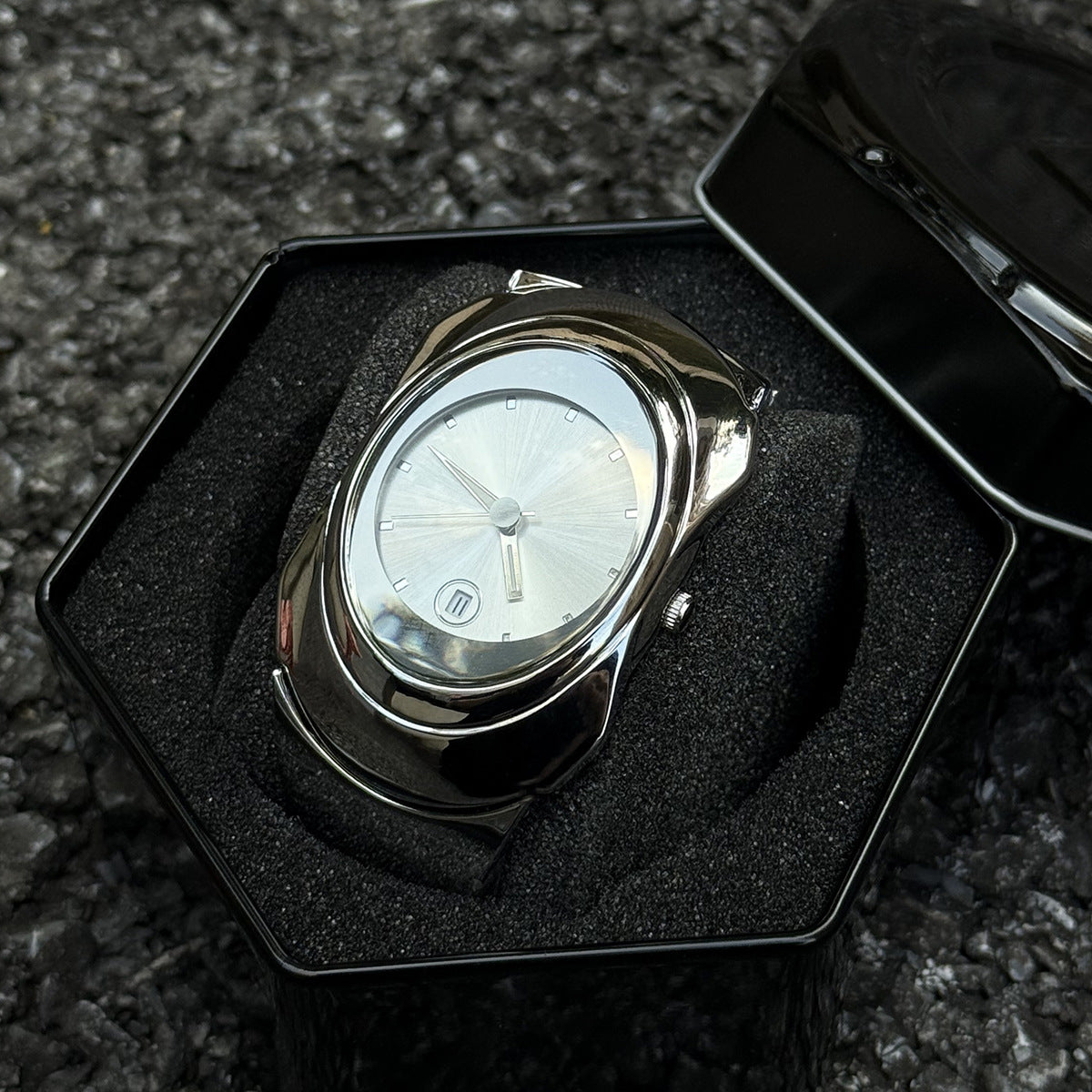 Special-Shaped Men's Quartz Watch Fashion Niche Design Luminous Waterproof Watch