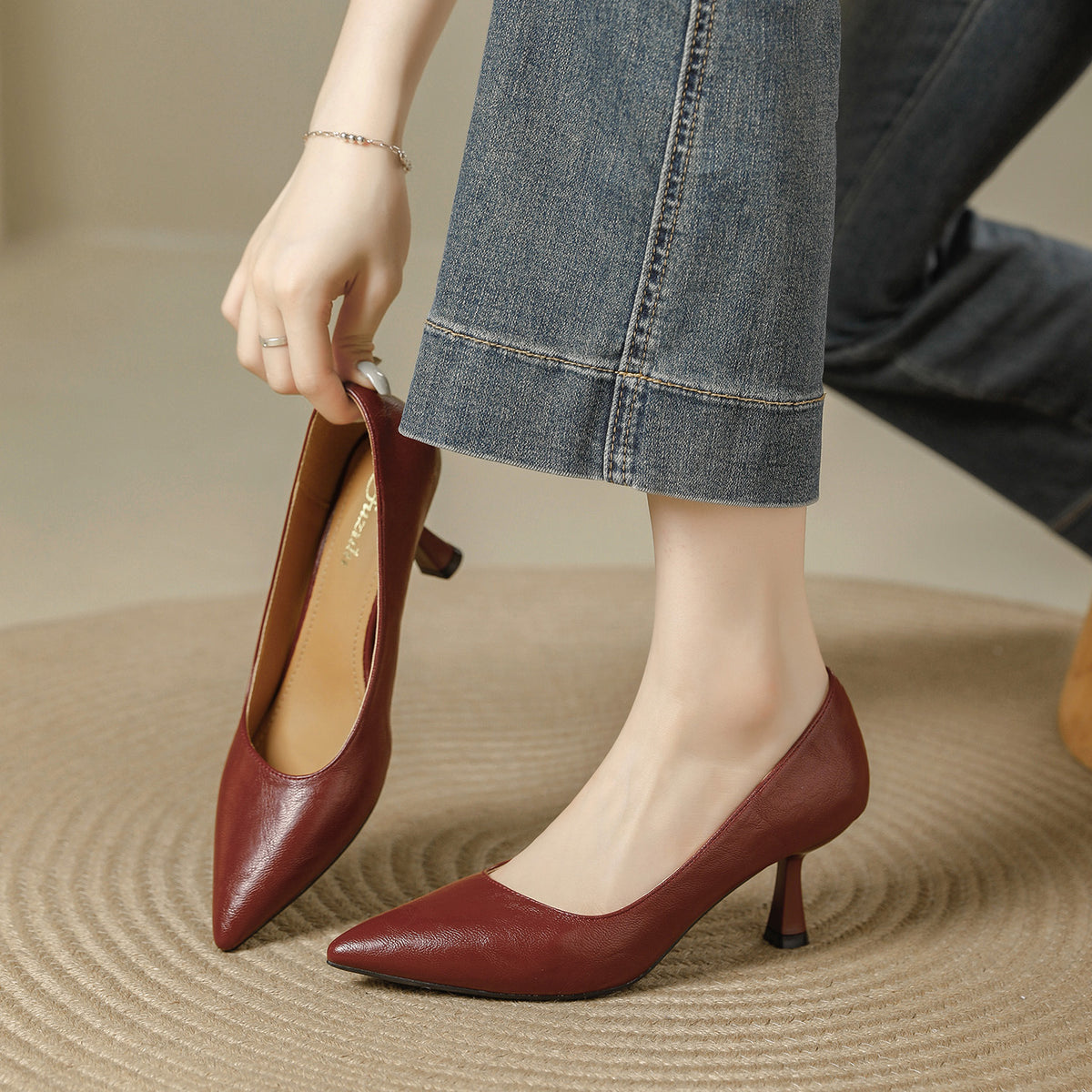 Retro Pointed Toe Pumps