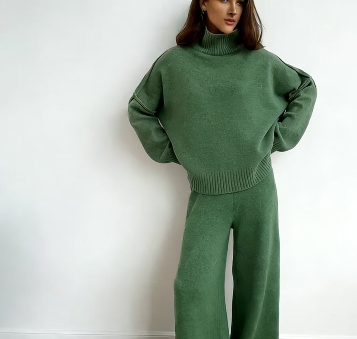 Knitted sweaters for autumn and winter