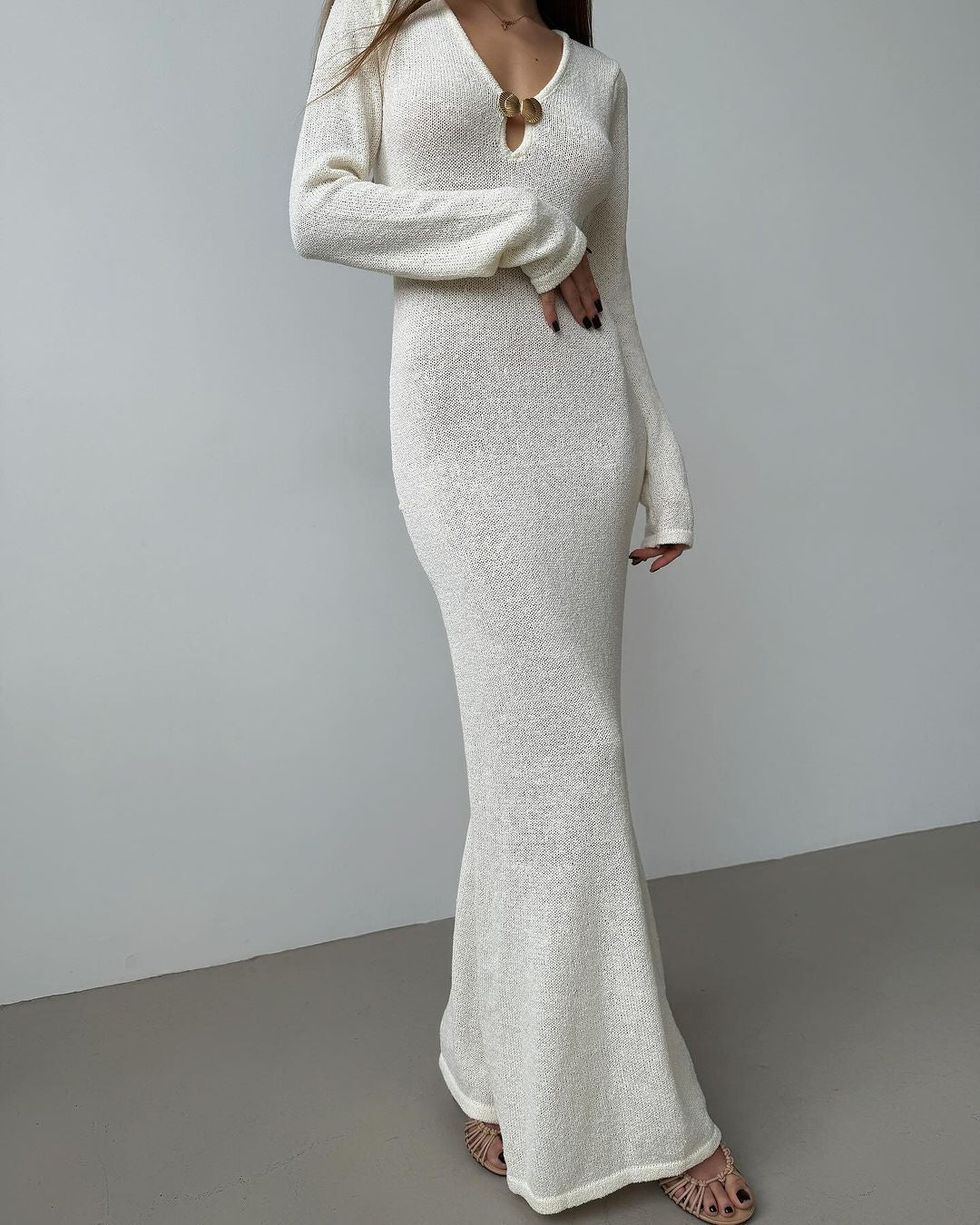 Womens Long Sleeve V-Neck Knitted Dress