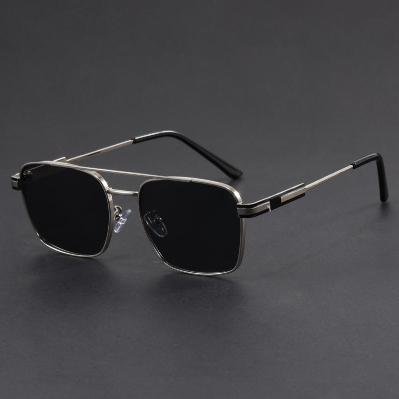 Retro Square Frame Metal Sunglasses