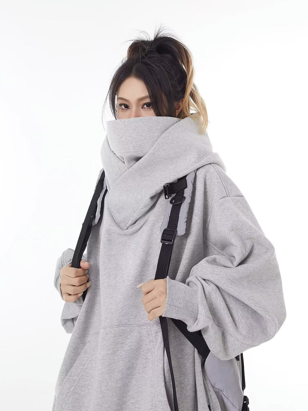 American-Style Functional Hooded Sweatshirt with High Collar