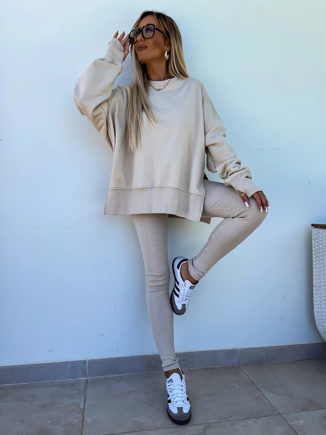 Long Sleeve Sweatshirt and Tight Trousers Set