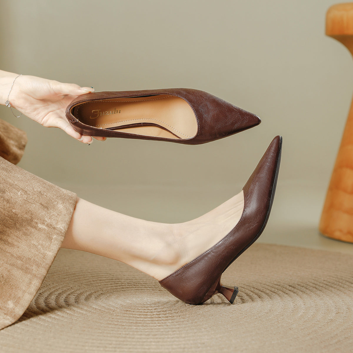Retro Pointed Toe Pumps