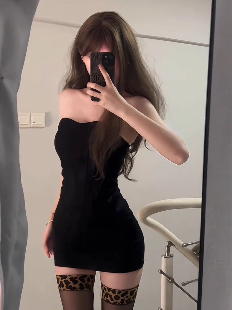 Sexy Fishbone Strapless Bodycon Dress with Built-in Pads