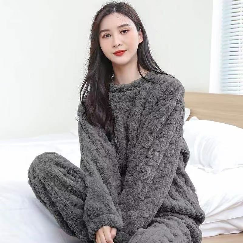 Thickly padded coral fleece pullover