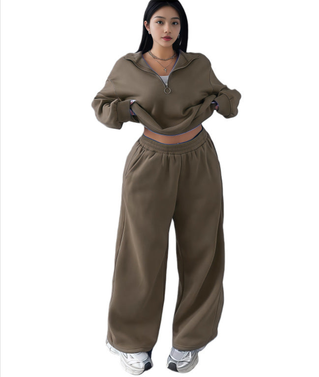 T-shirt and high-waisted pants set