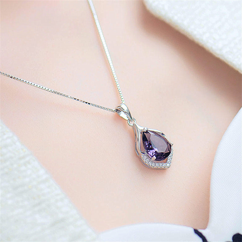 Drop-Shaped Imitation Silver Crystal Pendant Necklace