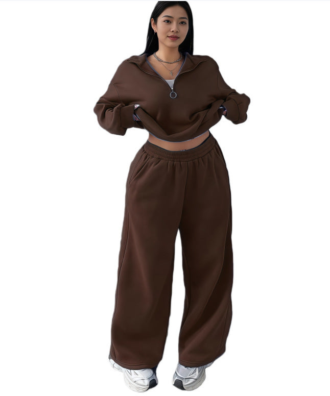 T-shirt and high-waisted pants set