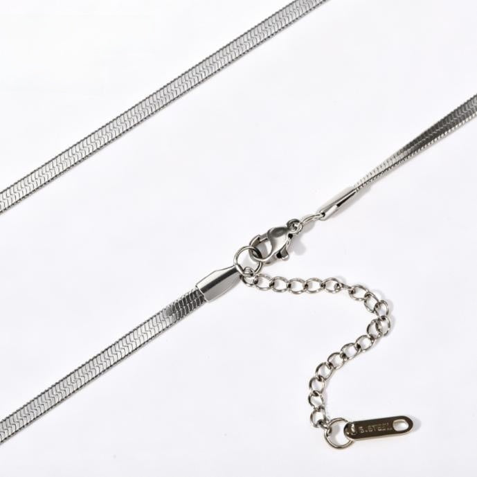 Versatile Braided Chain and Blade Necklace